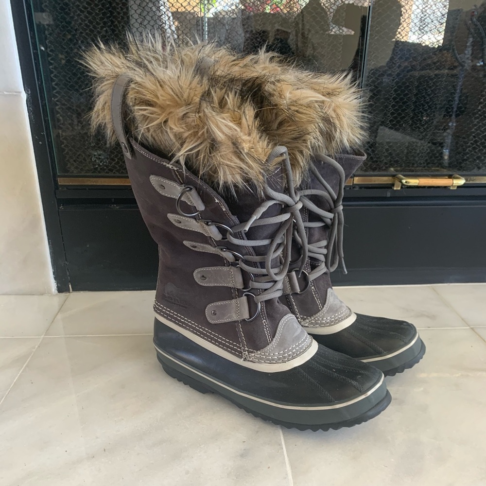 SOREL Boots Grey Women’s Size 9